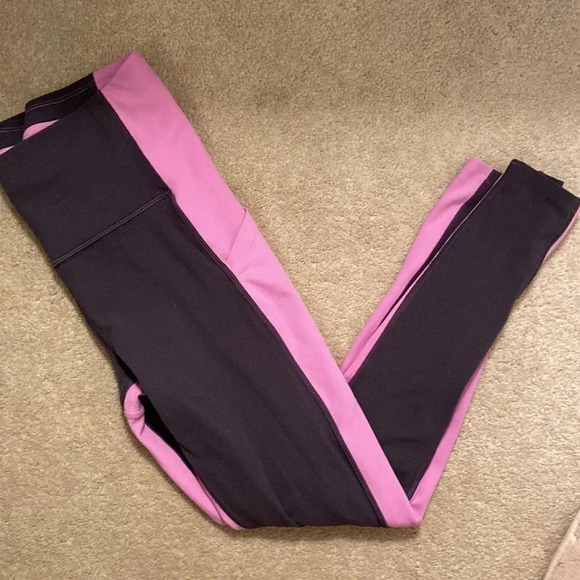 Athleta Capri leggings size small dark gray and pink athletic leggings - Picture 3 of 8